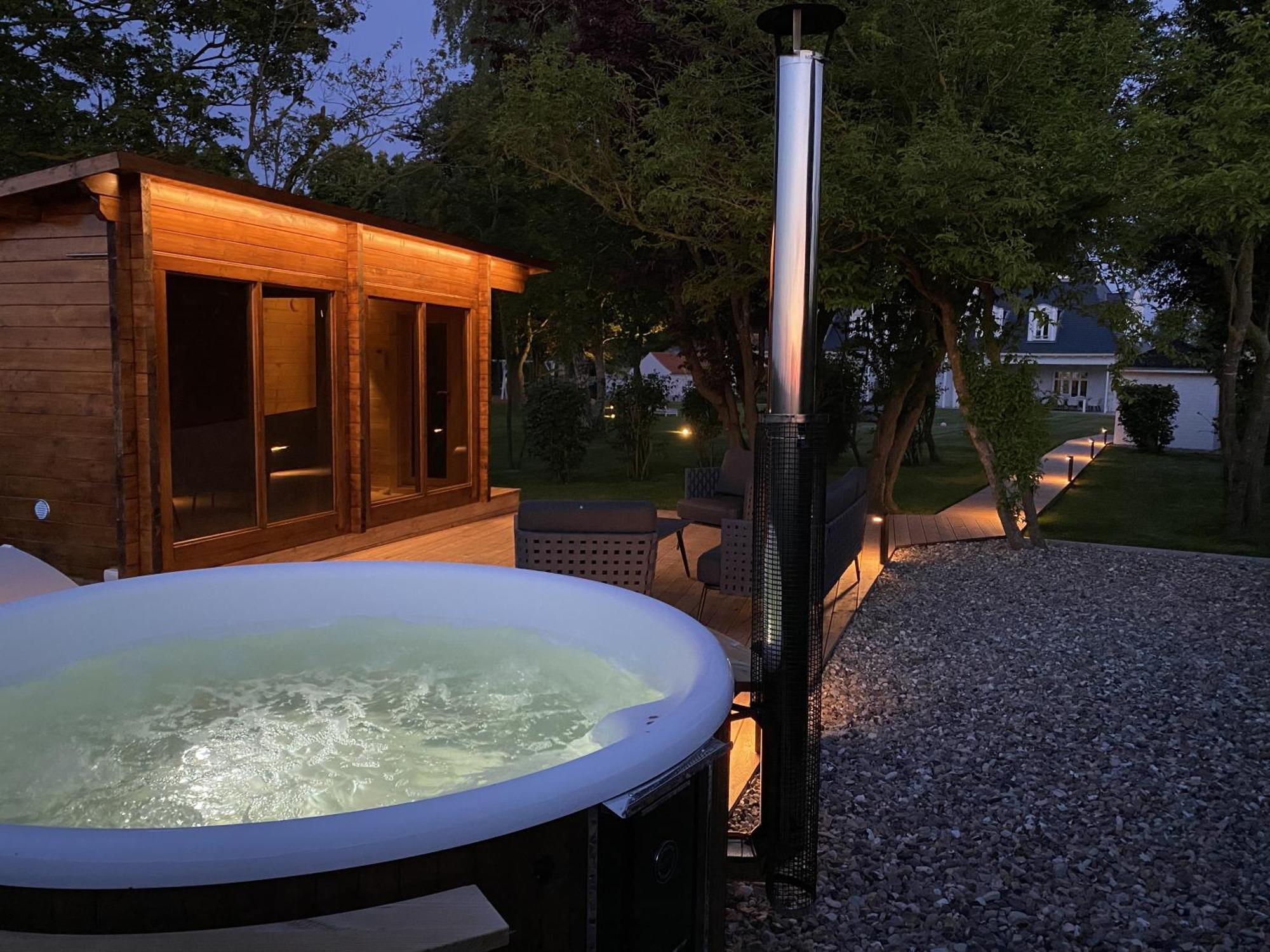 Landhaus Luetjenhof Hotel Grossenbrode Bagian luar foto